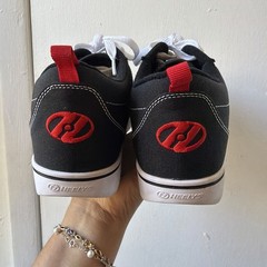 Heelys Pro 20 Black/Red/White Low Top Wheel Sneakers Lace Up Unisex Kids US 7