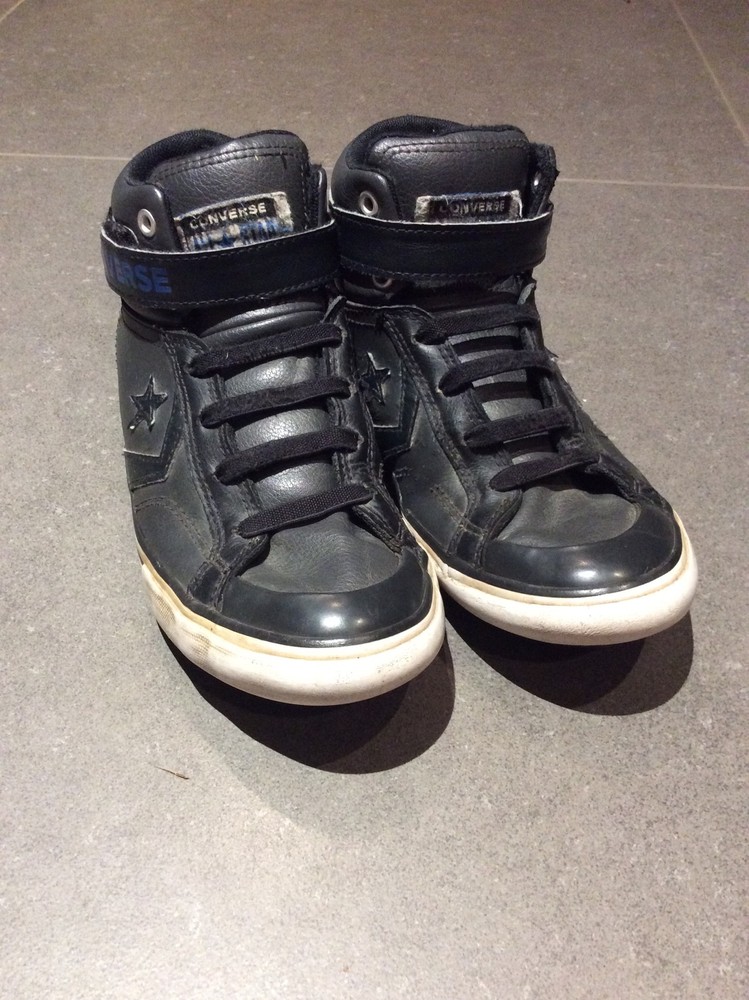 Converse All Star Kids Black Leather Sneakers pro blaze Size 4