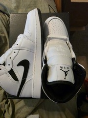 Jordan Air Jordan 1 Mid (GS) Unisex Kids Leather Sneakers White/Black US 6.5Y