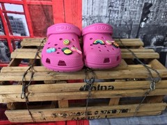 Crocs Classic Clog Kids Pink Sandals US 5 Slip-On Adjustable Strap