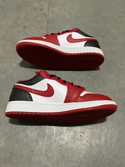 NEW Jordan 1 Low Bulls Reverse Black Toe Chicago Red Retro 553560-163 Size 4.5