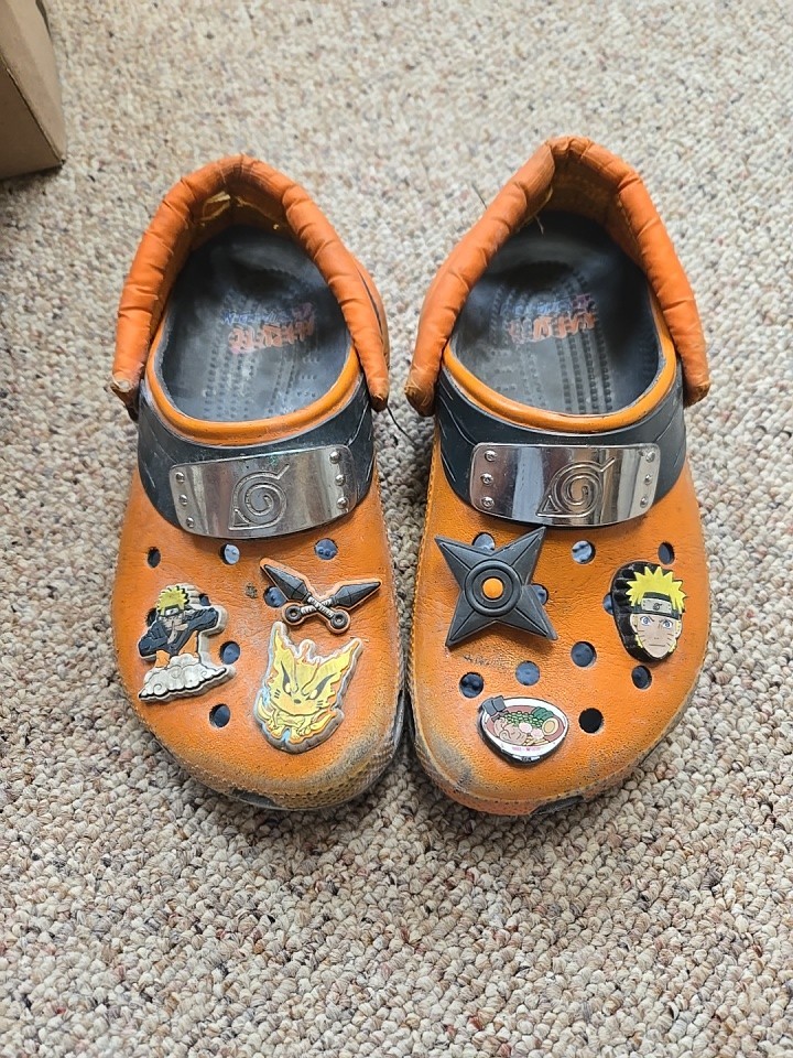 Crocs X Naruto ‚Shippuden‘ Classic Clog Kids J3