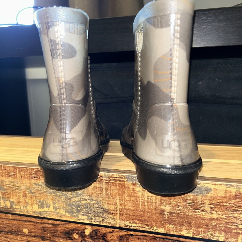 Ugg toddler rain boots size 10 grey camo worn 1 time
