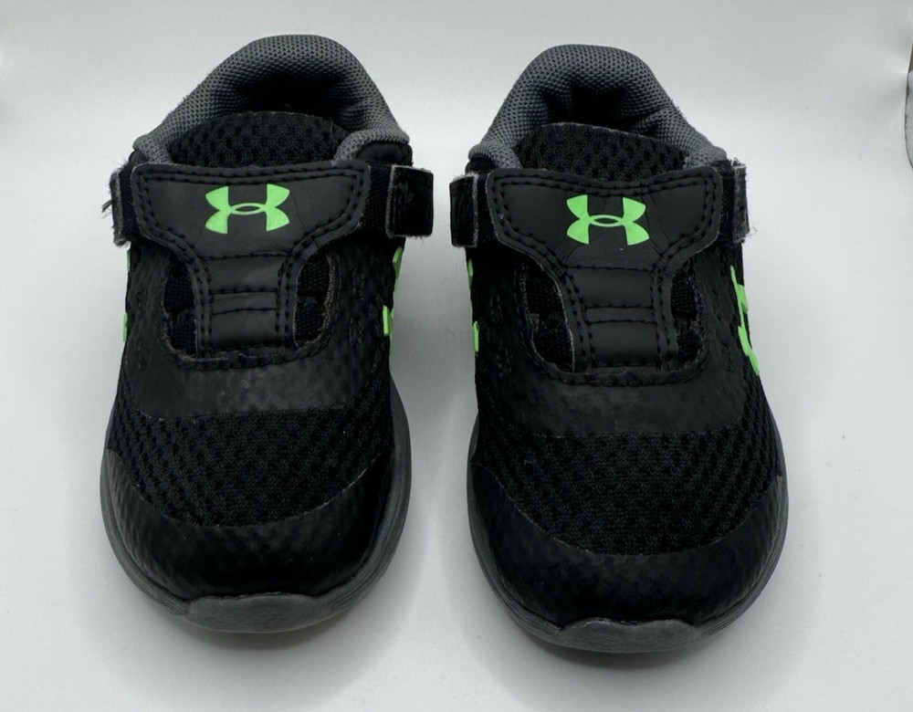 Under Armour Kids/Toddler Infant Surge 5K Sneaker, Black/Pitch Gray/Green