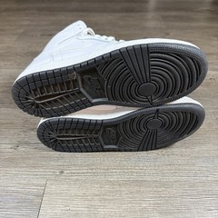 Air Jordan (GS) 1 Retro High OG „PERFORATED WHITE“ 2017 – Size 4Y – 575441 100
