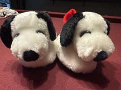 Peanuts SNOOPY Plush Pull On Slippers House Shoes Small (5-6)