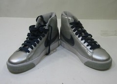 NEW Nike Blazer Mid 818705 042 silver blue white Size youth 4