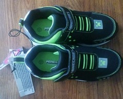 Minecraft Creeper Kids Athletic Sneaker Size 13 Black/Green Hook & Loop Low Top