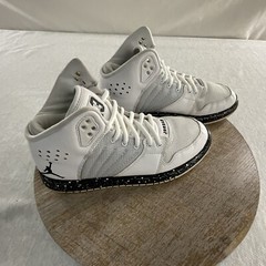 Nike Jordan Flight 4 828237-100 Youth Kid’s Sneakers Size: 4Y White And Black