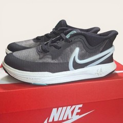 Nike Kyrie 8 (PS) SIZE 10C