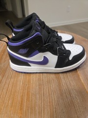 NWOB Jordan 1 Mid PS Preschool Black Dark Iris 640734 095 Sz 10C