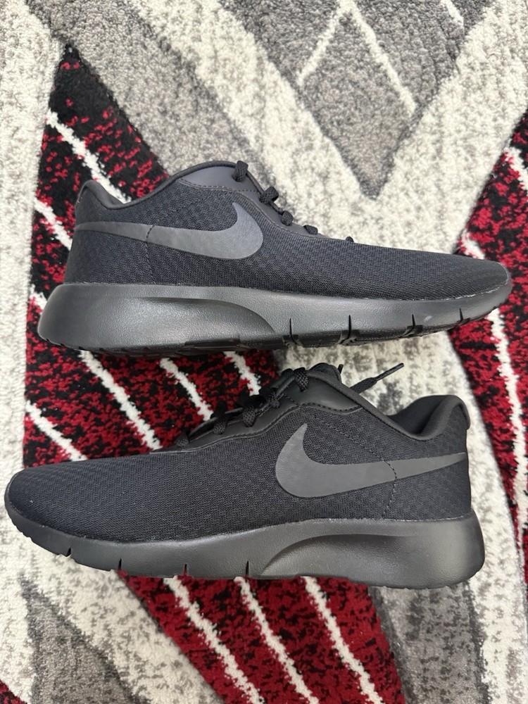 Nike Tanjun Easyon Black/Black-Black (GS) DX9041 002 Size 6Y