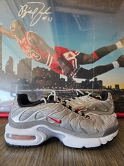 Nike Air max Plus Silver Bullets 2017 Metallic Silver Size 5 Y