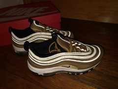 Nike Air Max 97 QS GS Metallic Gold Varsity Red 7Y Synthetic Mesh Sneaker