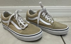 VANS Old Skool Beige/White Low Top Lace-Up Skate Sneakers Rubber Sole