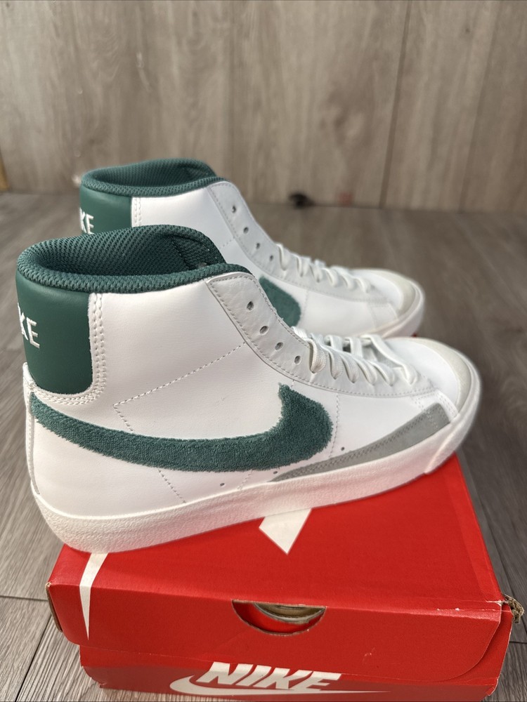 Kids Nike Blazer Mid ’77 White Phantom Pumice Green FZ1158-100 Size 6.5 Y W 8