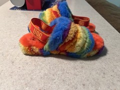 Size 4 – UGG Australia Fluff Yeah Slide Rainbow Stripe 1119840K-RSTR Kids Sandal