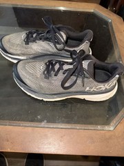 Hoka One One Clifton 9 Youth Running Athletic Shoes Black White Size 6MD