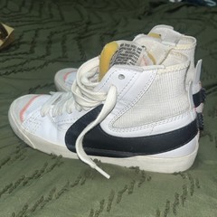 Size Youth 7.5- Nike Blazer Mid 77 White And Black Shoes Sneakers