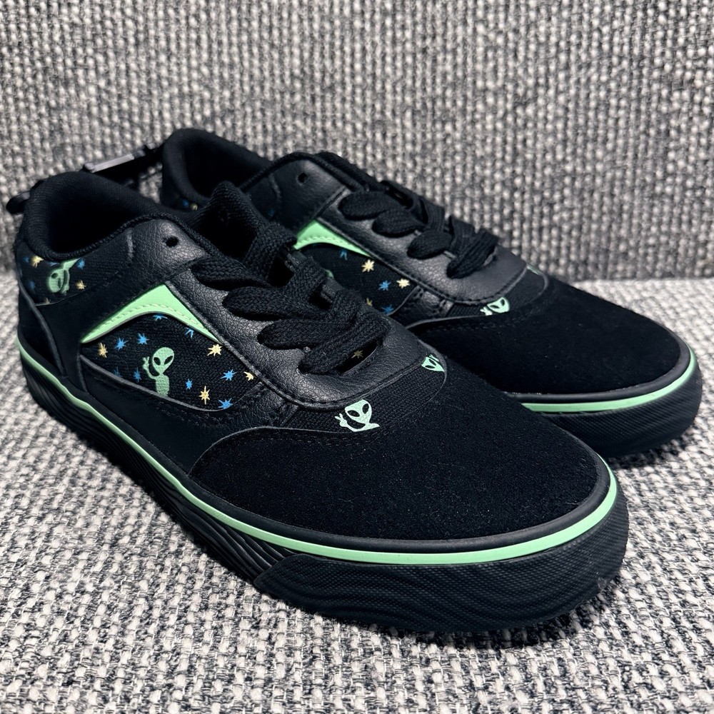 Airwalk Huntington Alien Print Black Green Kids Size 6 Sneakers NWT
