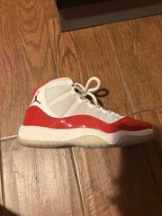 Jordan Air Jordan 11 Retro GS White/Red/Black Kids Sneaker 6Y 378038-116