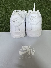 Nike Air Force 1 Low LE Triple White (GS) FV5951-111 Size Youth Boys U.S. 2.5
