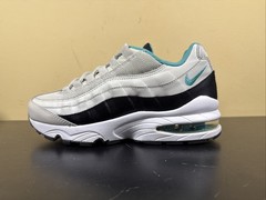 Nike Air Max ’95 (GS) 905348-012 Light Bone Kids Size 4.5 Youth