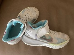 Nike Kyrie Flytrap 5 PS White Blue Chill Kids Basketball Shoes DD0339-102 11.5C