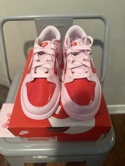 Size 1 – Nike Dunk Low Valentine’s Day (2026) IQ0220 663