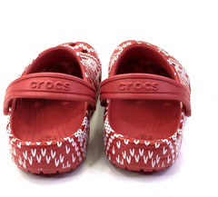 Crocs Classic Clogs Child Size 13 Red Fair Isle Print Mules Holiday Sweater