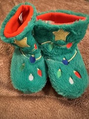 Kids Christmas Tree Bootie Slippers – Cat & Jack™ Dark Green MEDIUM 2/3 NEW
