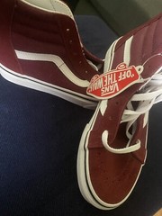 Vans Off The Wall Shoe Maroon & White High Top Skater Kids Size 2.5