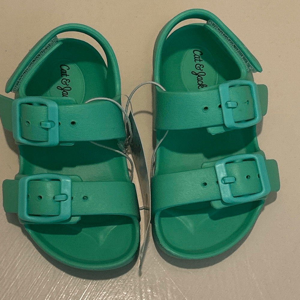 Cat & Jack Size 5 Strap Back Jelly Sandals Kelly Green Summer Beach Pool NWT