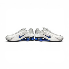 Nike GS Shox R4 Orlando White/Silver/Blue CW2626-100 Size 4Y – BRAND NEW W/O BOX