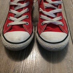 Converse All Star Red Low-Cut Sneakers Size 2 / 33.5 Youth Minimal Wear Nice