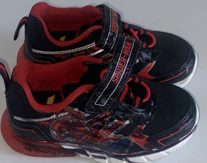 Marvel Spider-Man Unisex Kids Athletic Sneakers Black Red Size 7