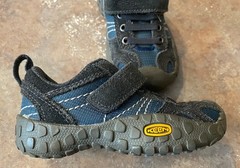 Keen Blue Navy Hiking Walking Shoes No Tie Child Toddler Size 8 Reinforced Toe