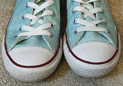 Converse Chuck Taylor All Star Hi Tops Sneakers Green Glitter Red/White Jr. Sz 2