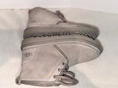 Pre- Owned UGG Neumel II Kids Size 3 Grey