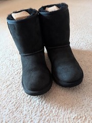 UGG Classic Shearling Boots Black With Box Worn Once Perfect Condition