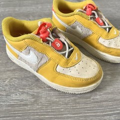 NIKE Air Force 1 Toggle SE Size 8 Child Ochre Summit White Pearl