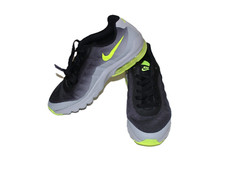 NIKE AIR MAX YOUTH INVIGOR WOLF GREY/ VOLT BLACK RUNNING SNEAKER