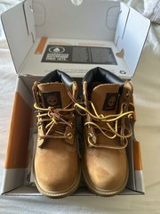 Timberland Toddler 7C Classic Wheat Lace Up Waterproof Boots Gently Used