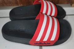 ADIDAS KIDS SANDALS SIZE 11K