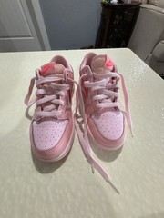 Nike Dunk Low PS ‚Triple Pink‘ (DH9756-600)