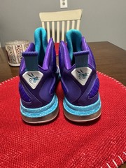 Nike LeBron 9 Summit Lake Hornets Size 4Y 472664 500 NEW