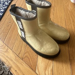 UGG Classic Clear Mini Gold Rubber Rain Boot Faux Fur Lined Kids 9 1113190
