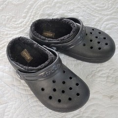 CROCS Unisex Kids Classic Faux Fur Lined Clogs Black Size J1 203506