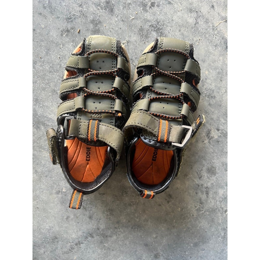 Eddie Bauer Edmund T closed sandals