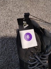 Art Class Youth Size 6 Boots